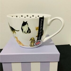 Portobello By Design Bone China,”The Cat Loves Me Best”, Designed in England Mug